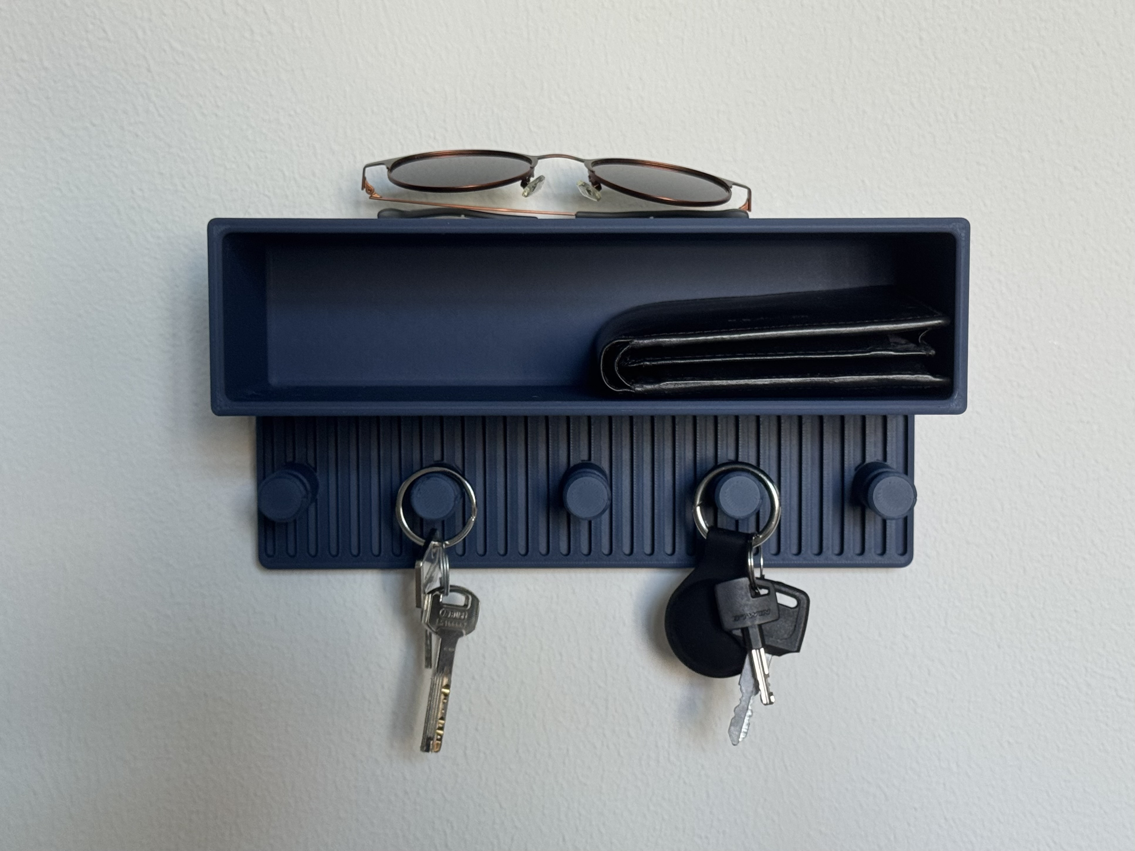 LineDock – Entryway Organizer & Key Holder - 1