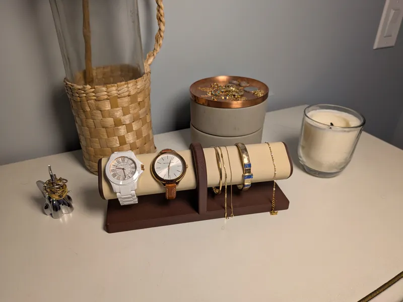 Sleek Jewelry Stand for Watches and Bracelets