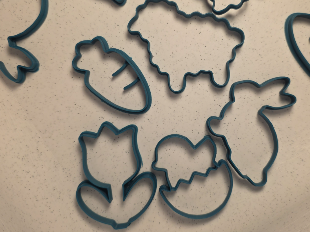 Springtime Joy: Detailed Easter Cookie Cutter  