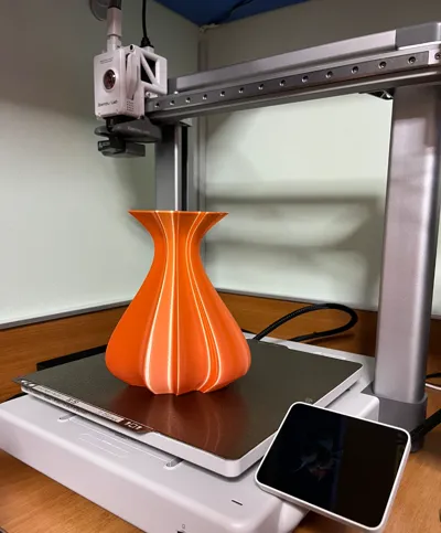 Abstract folds vase