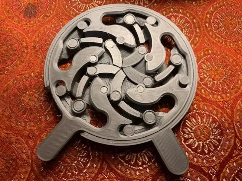 Print in Place mechanical iris