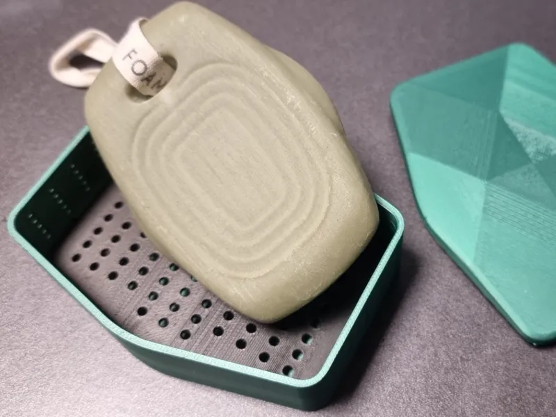 Soapbox with sieve and air vents