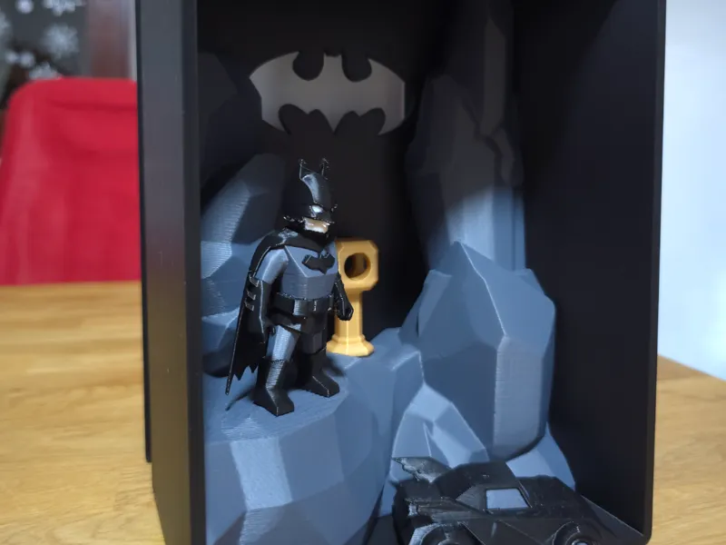 Batman Diorama LED Book Nook