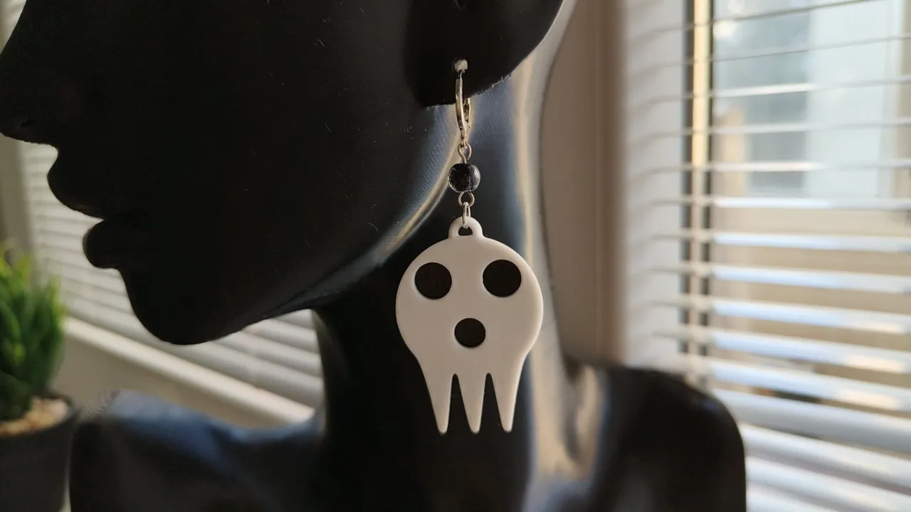 Soul eater earrings view 3