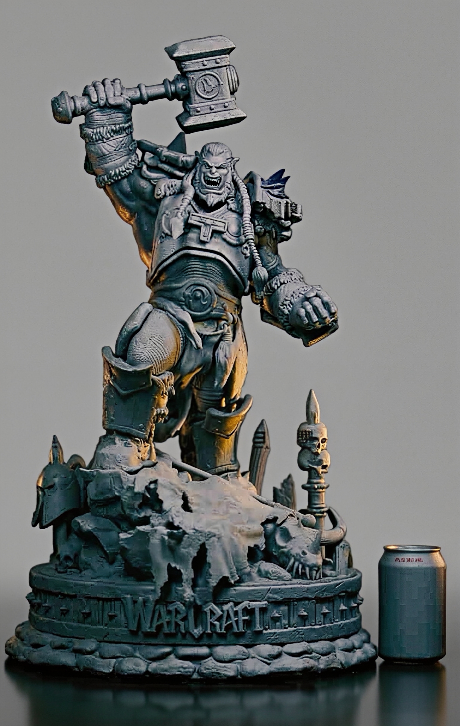 Miniatura 2 do modelo 3D 萨尔举起毁灭之锤