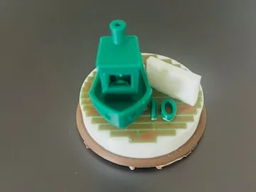 benchy cake decor