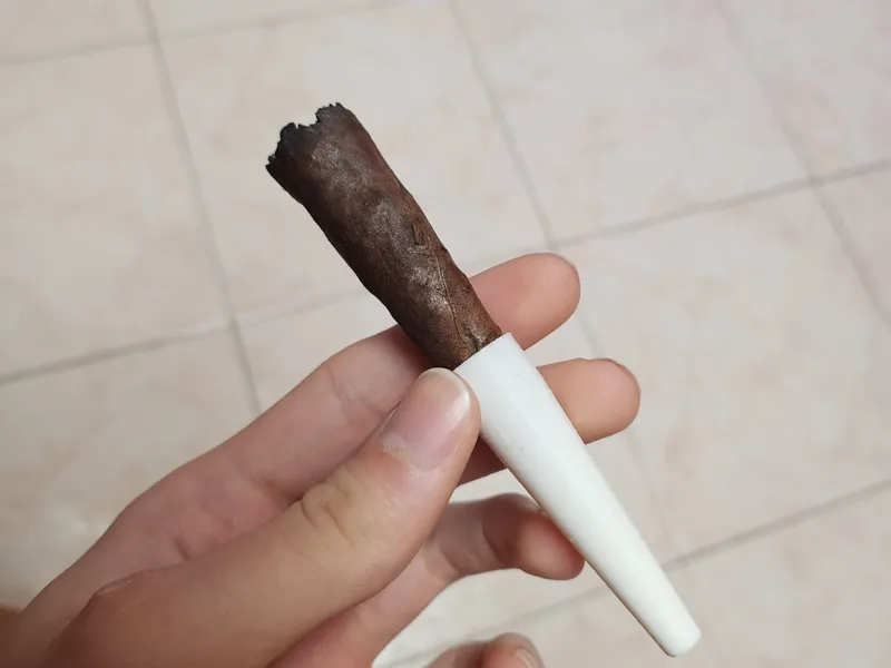 Cigar mouthpiece 13mm diameter
