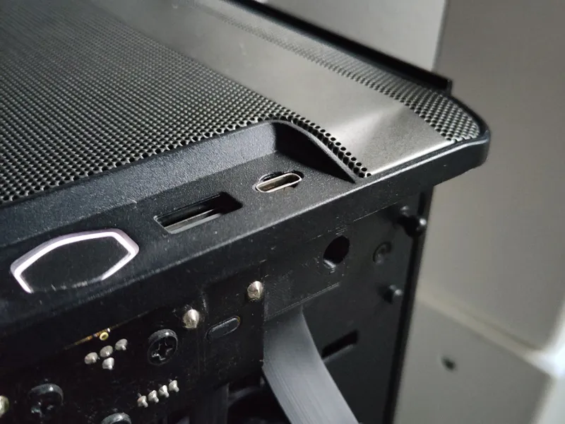 NR200 V1 USB-C Front Panel
