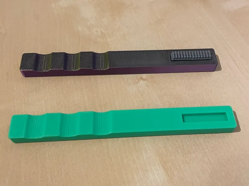 Cleaning Brush for nozzles using silicone whiper
