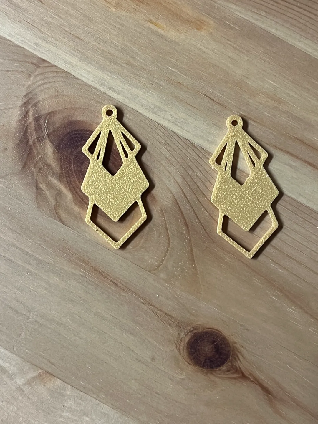 earrings view 2