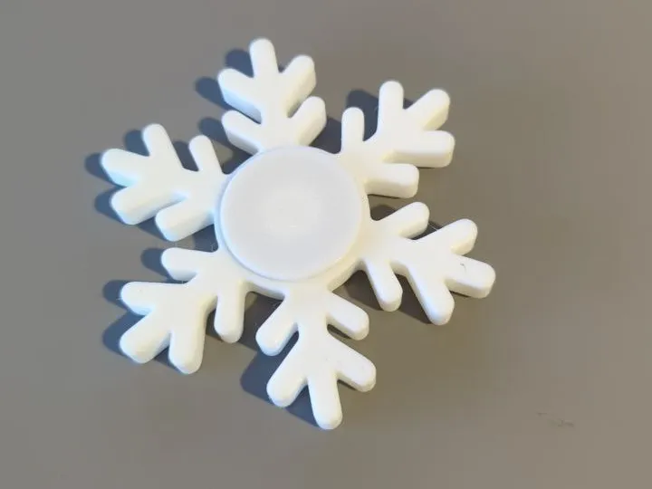 Snowflake Fidget Spinner – Simple & Smooth 