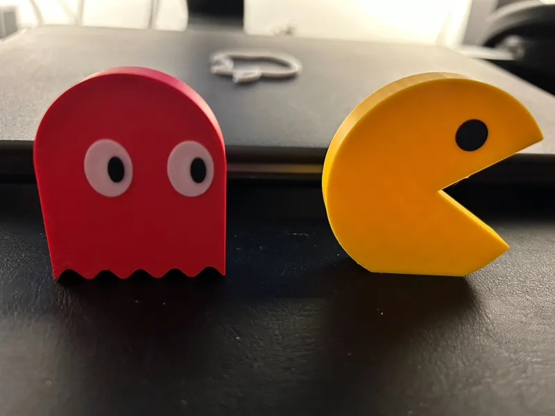 Pacman  e  Blinky, Inky, Pinky e Clyde