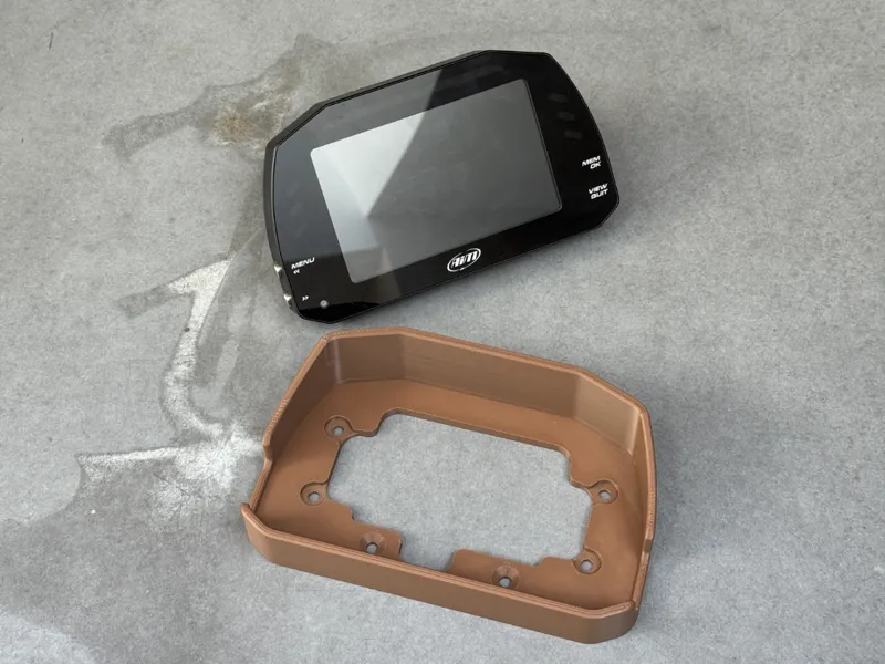 ADU MXS Strada 5 inch digital dash