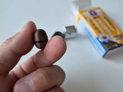 Peanut-sized ultra-mini clicker