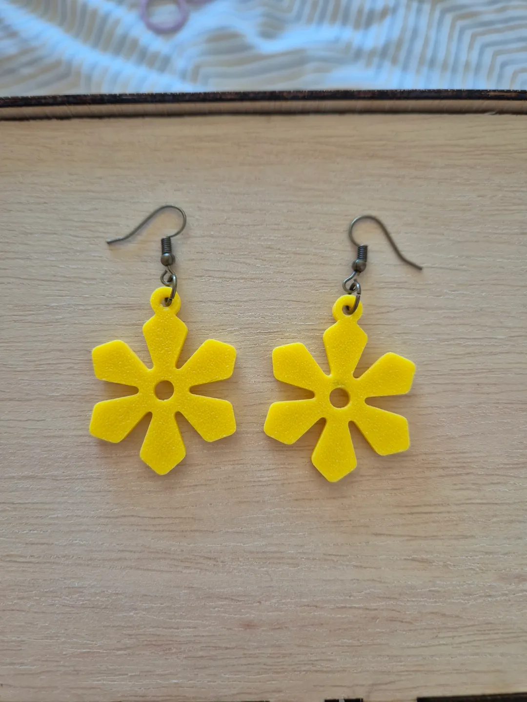 Daisy Flower Earrings view 2