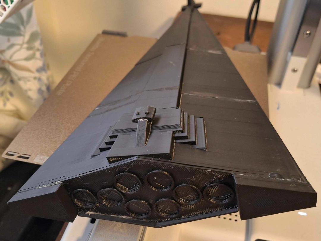 1:53,150 scale Eclipse Class Dreadnought