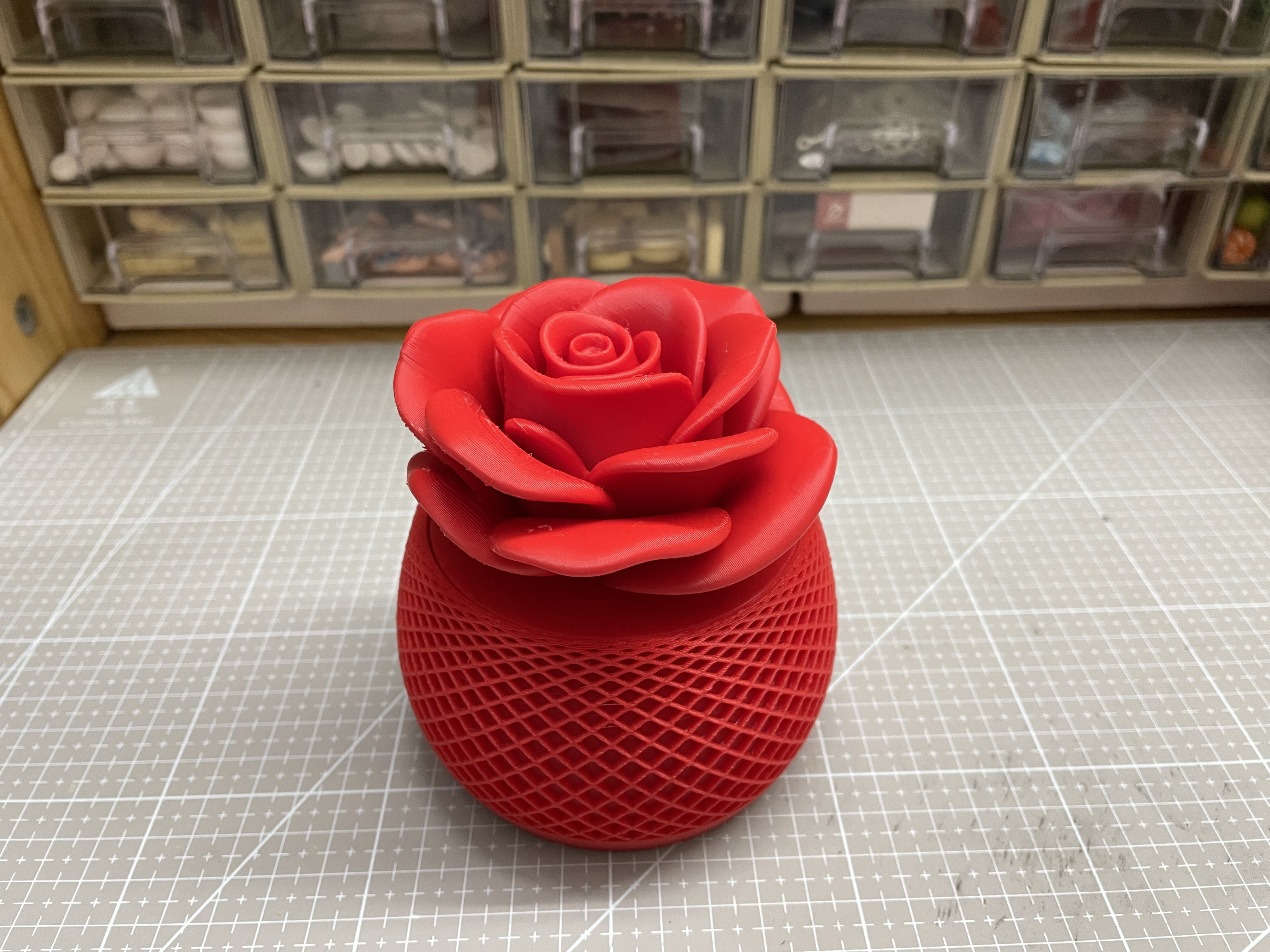 Miniatura 1 do modelo 3D 玫瑰花盖小物收纳盒