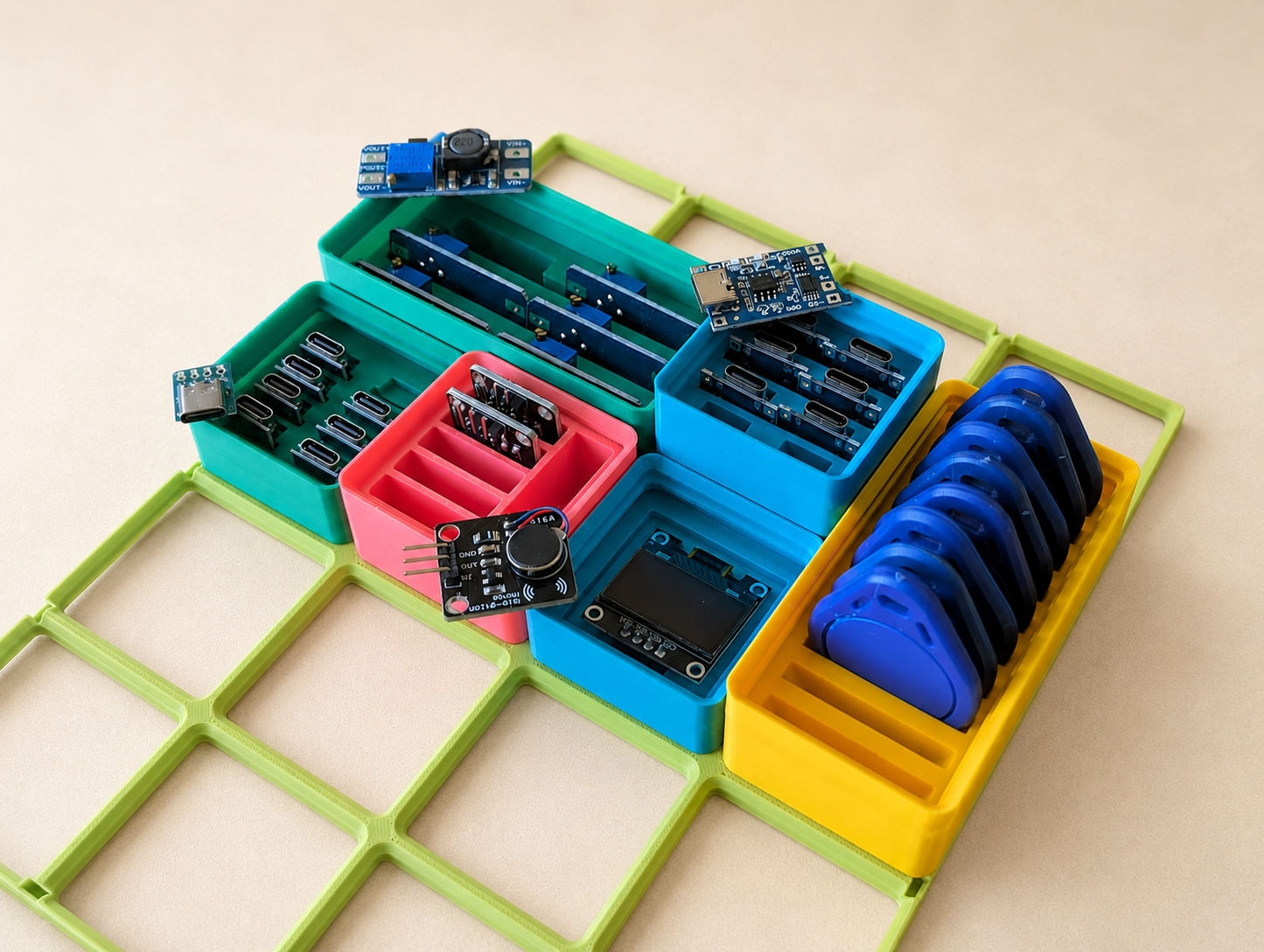 Miniatura 2 do modelo 3D Gridfinity Electronics Collection