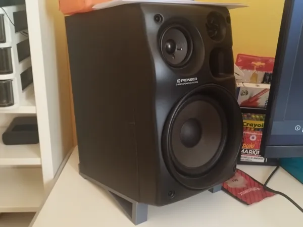 Support d'enceinte de bureau