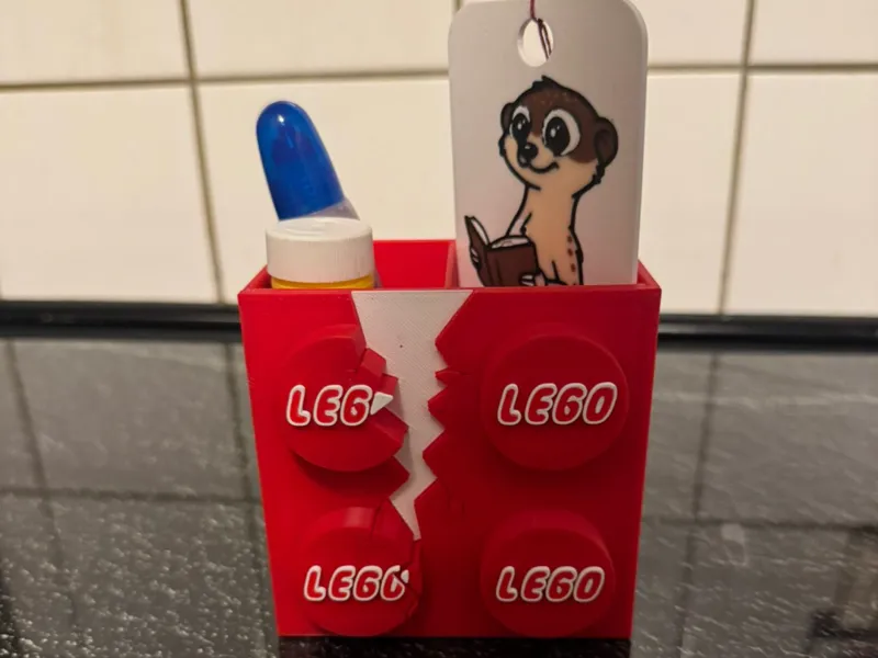 Klemmbaustein-inspirierte Stiftebox