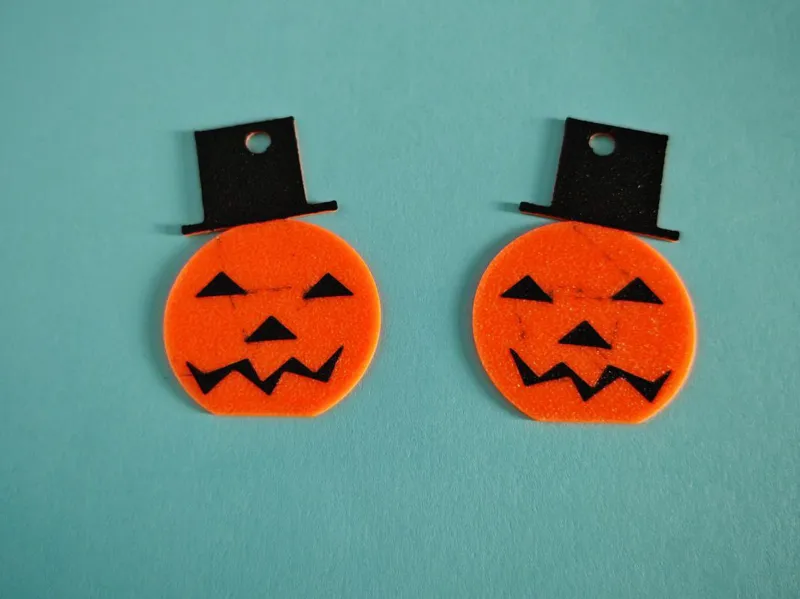Halloween - Pumpkin wearing a Hat