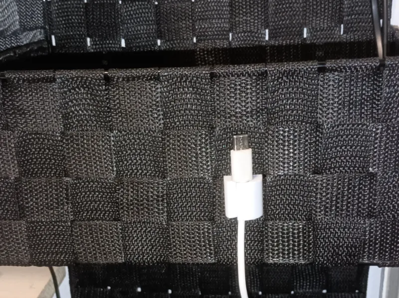 USB Kabelhalter Körbchen