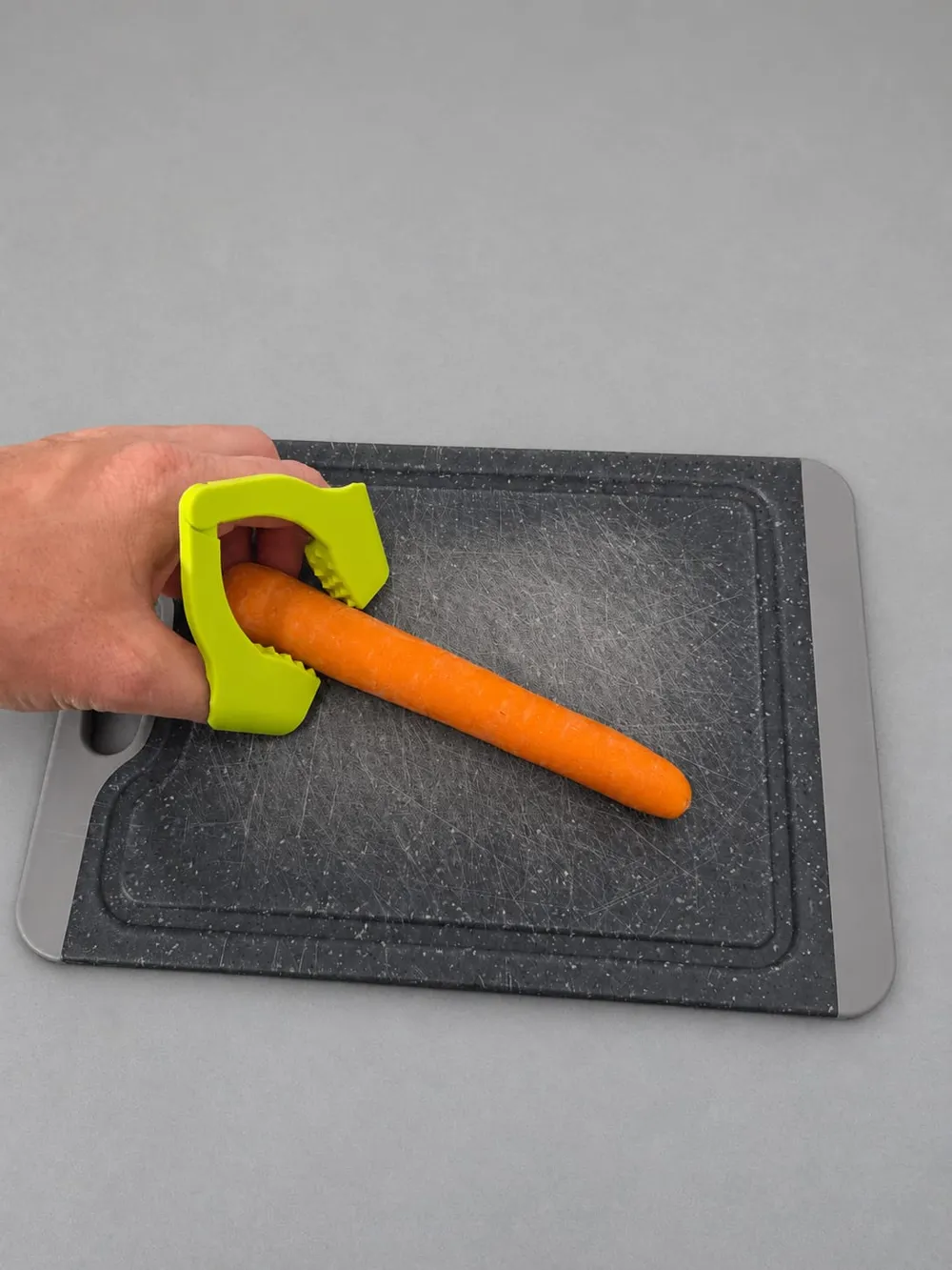 Kitchen Cutting Aid SoloChef Version 3 - Free 3D Print Model - MakerWorld