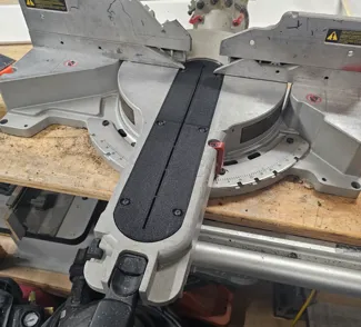 DewaltDW718 Sliding Compound Zero Clearance Insert