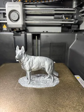 Figura decorativa: German Shepherd – Majestic Realistic Dog Statue — vista de referencia 3