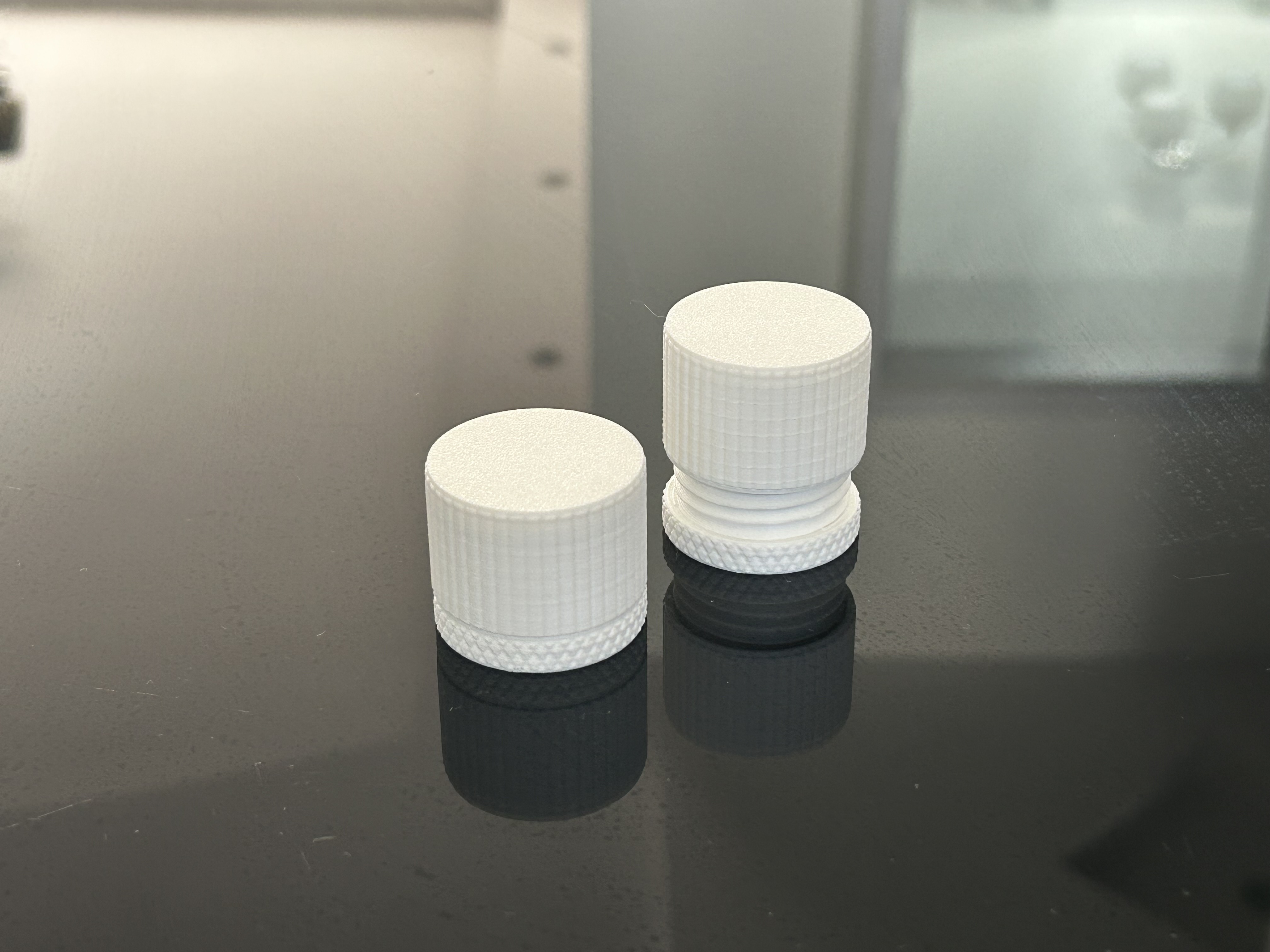 Miniatura 1 do modelo 3D 螺纹伸缩杆 支撑杆 伸缩支架 调节器 顶床器 显卡支撑