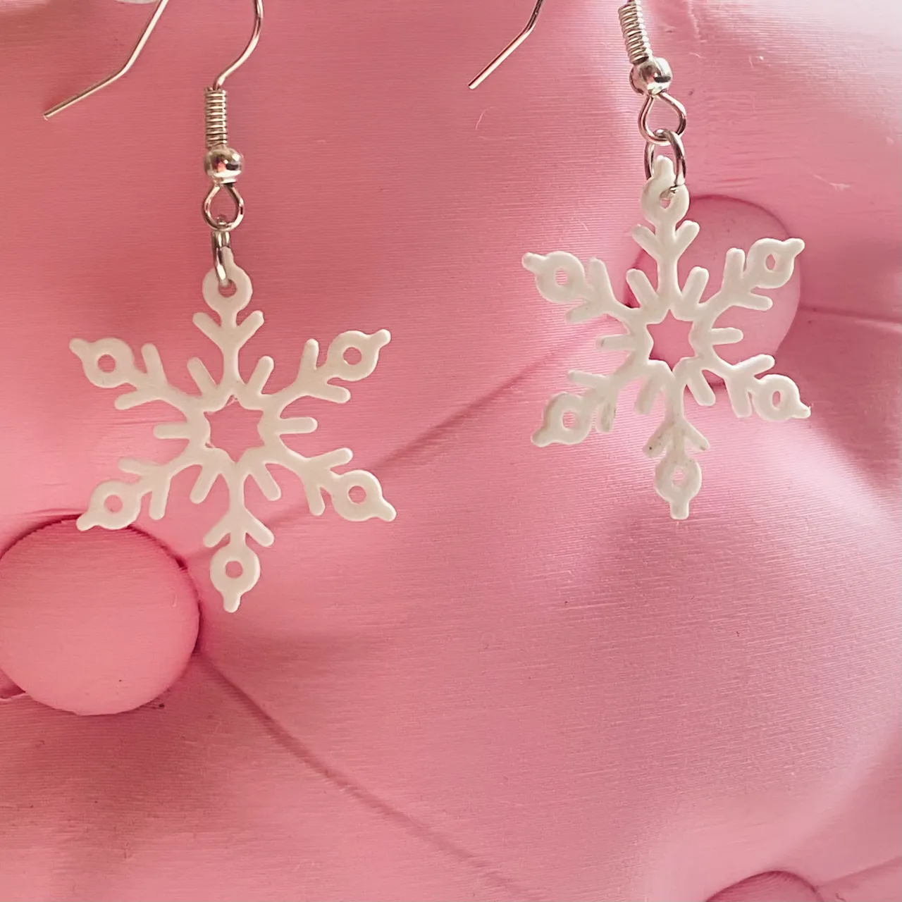 Christmas Flakes Earrings by Alvaro Pinot view 4
