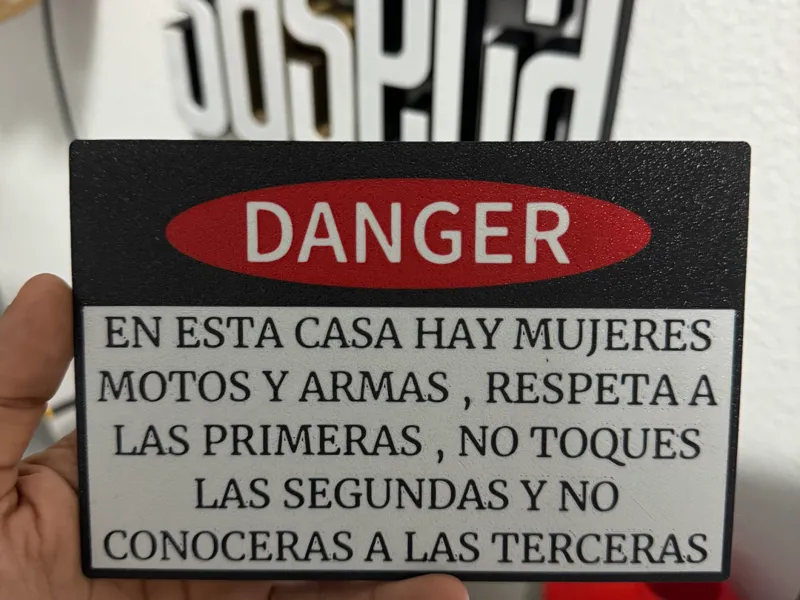 Cartel de Advertencia para entrada de casa 