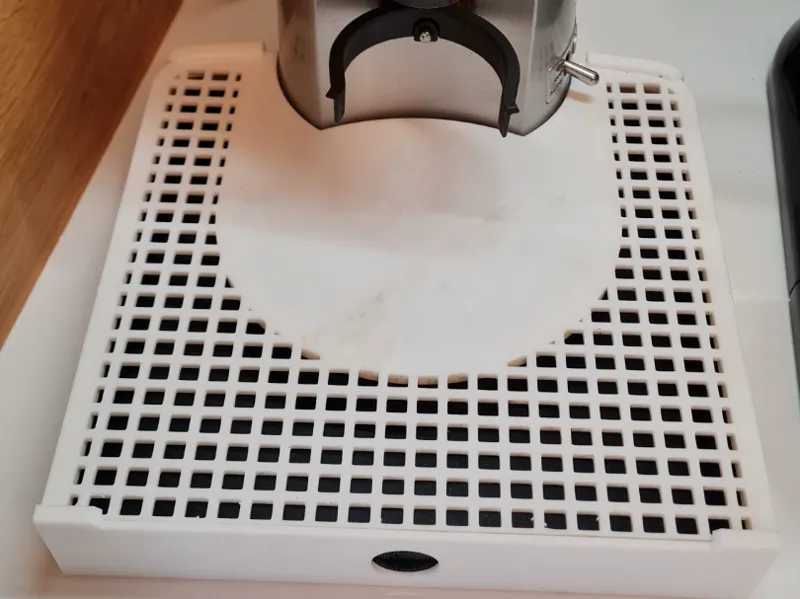 Ground coffee catcher for Graef CM80