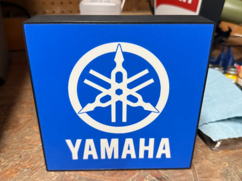 Yamaha logo Lightbox