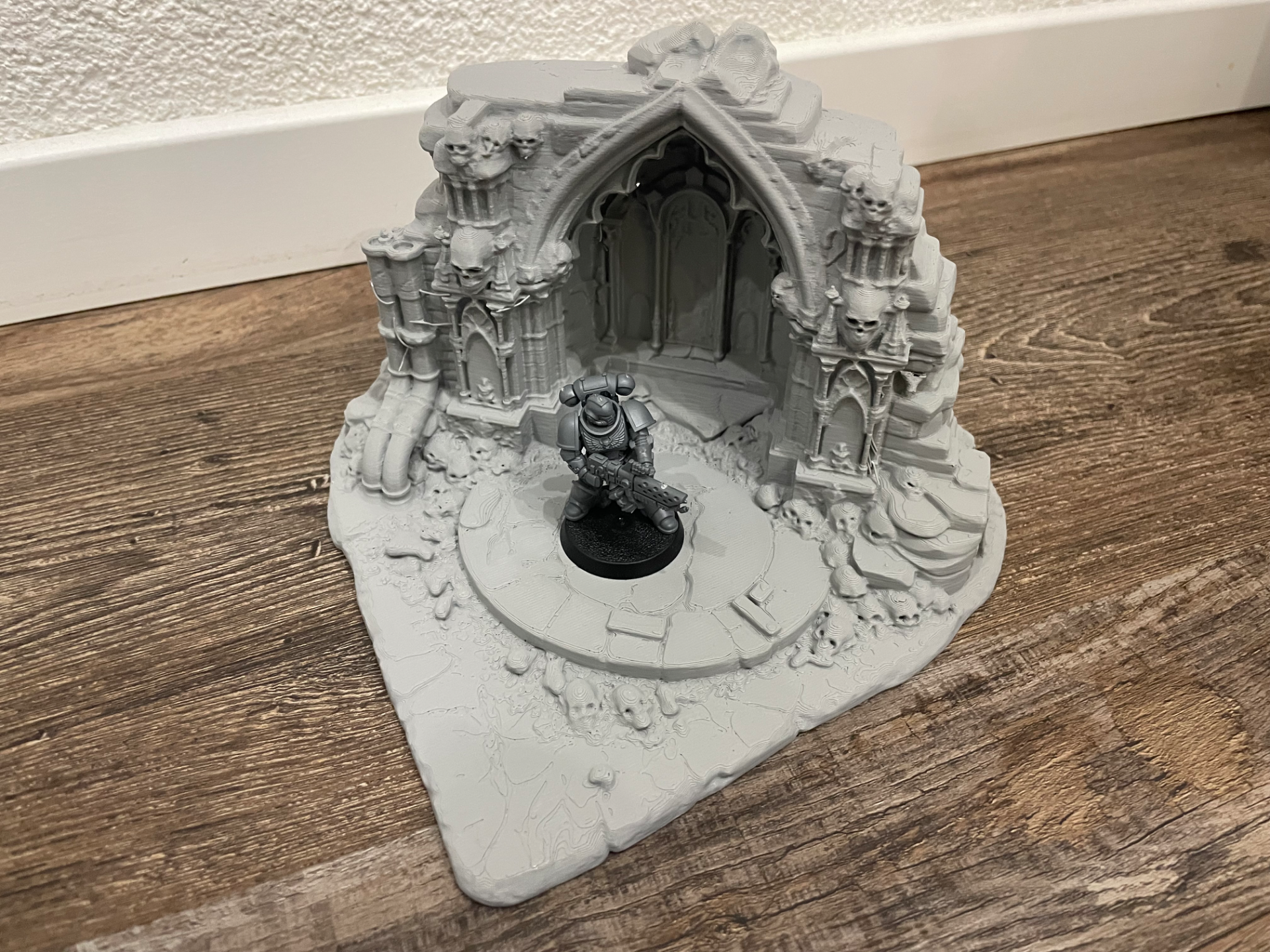 Gothic Ruins Terrain – Grimdark Archway Diorama