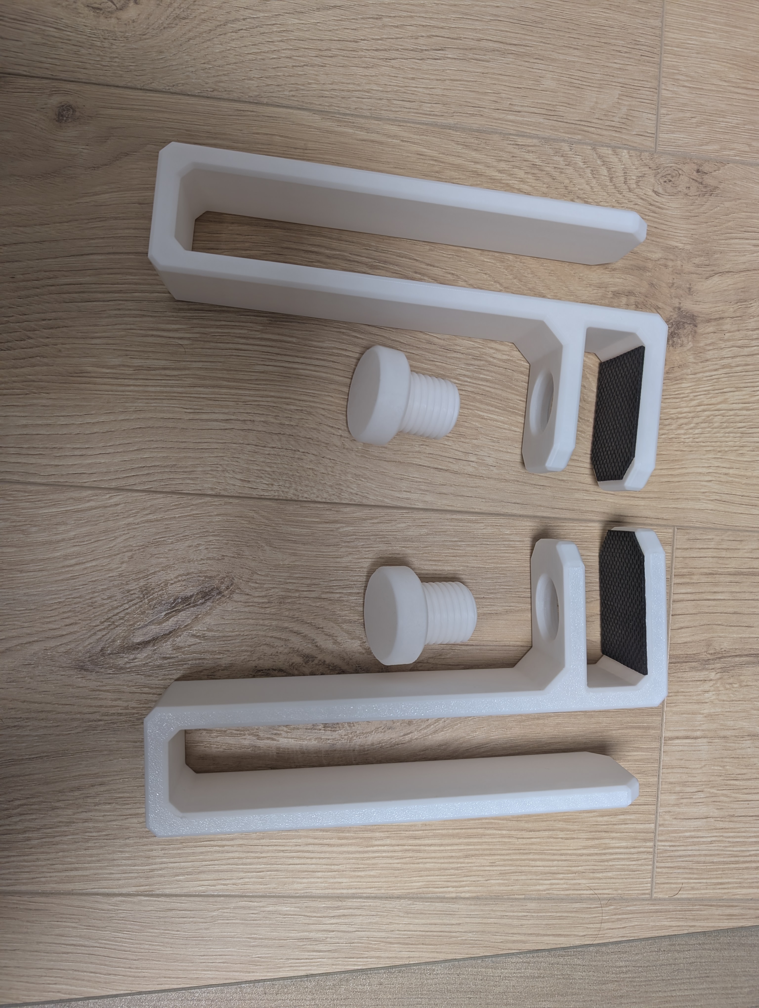 Miniatura 3 do modelo 3D Laptop table mount