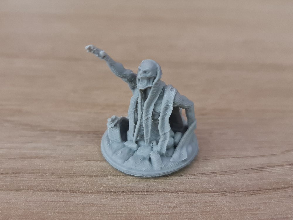 Zombie rise from grave DND 28mm