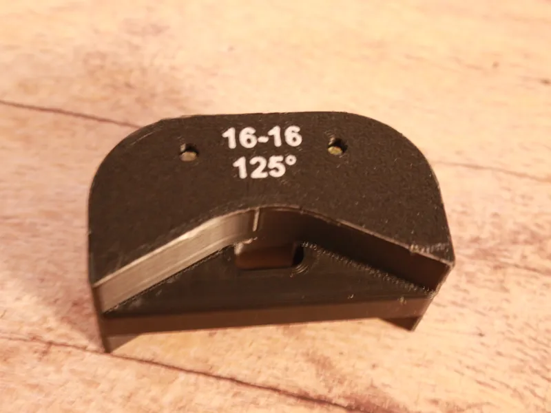 Coleman Tent Corner Connector (16-16 125°)