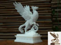Statue de Pégase à tête d'oiseau — photo 2