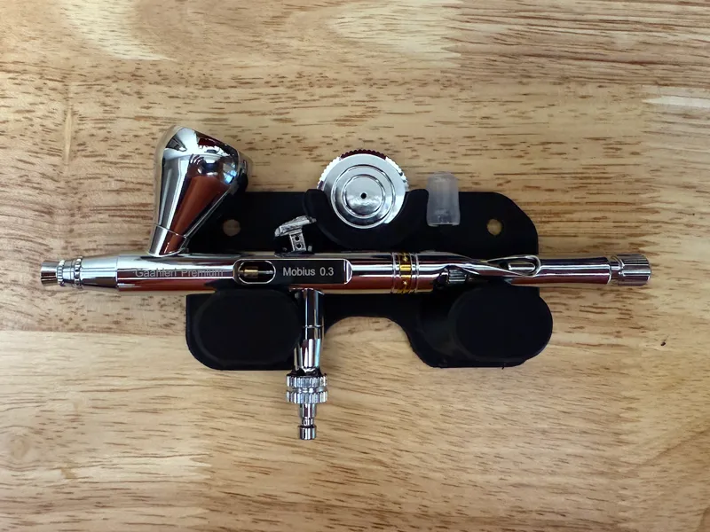 挂墙喷笔挂墙支架 Air brush holder