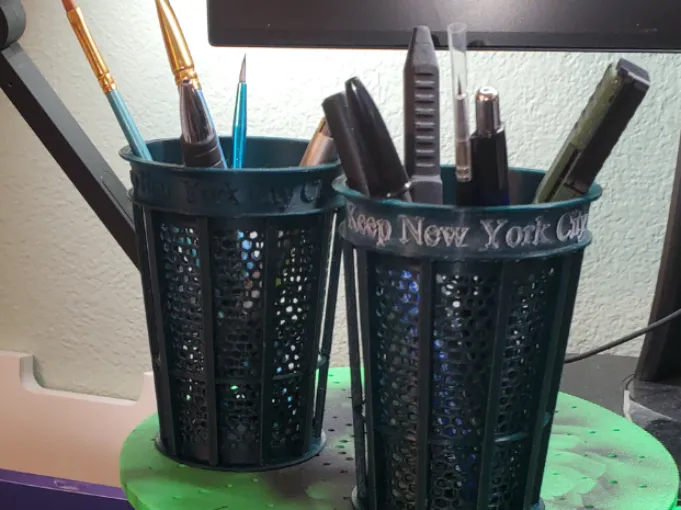 New York City Trash Bin Pen holder