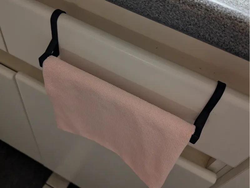 KITCHEN TOWEL SUPORT