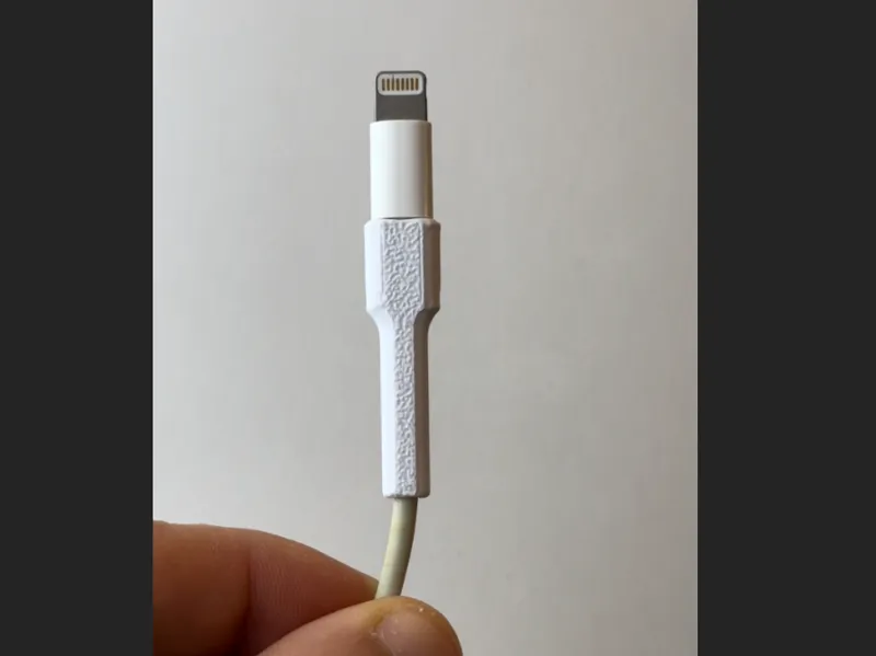 riparazione e protezione cavo iPhone apple 