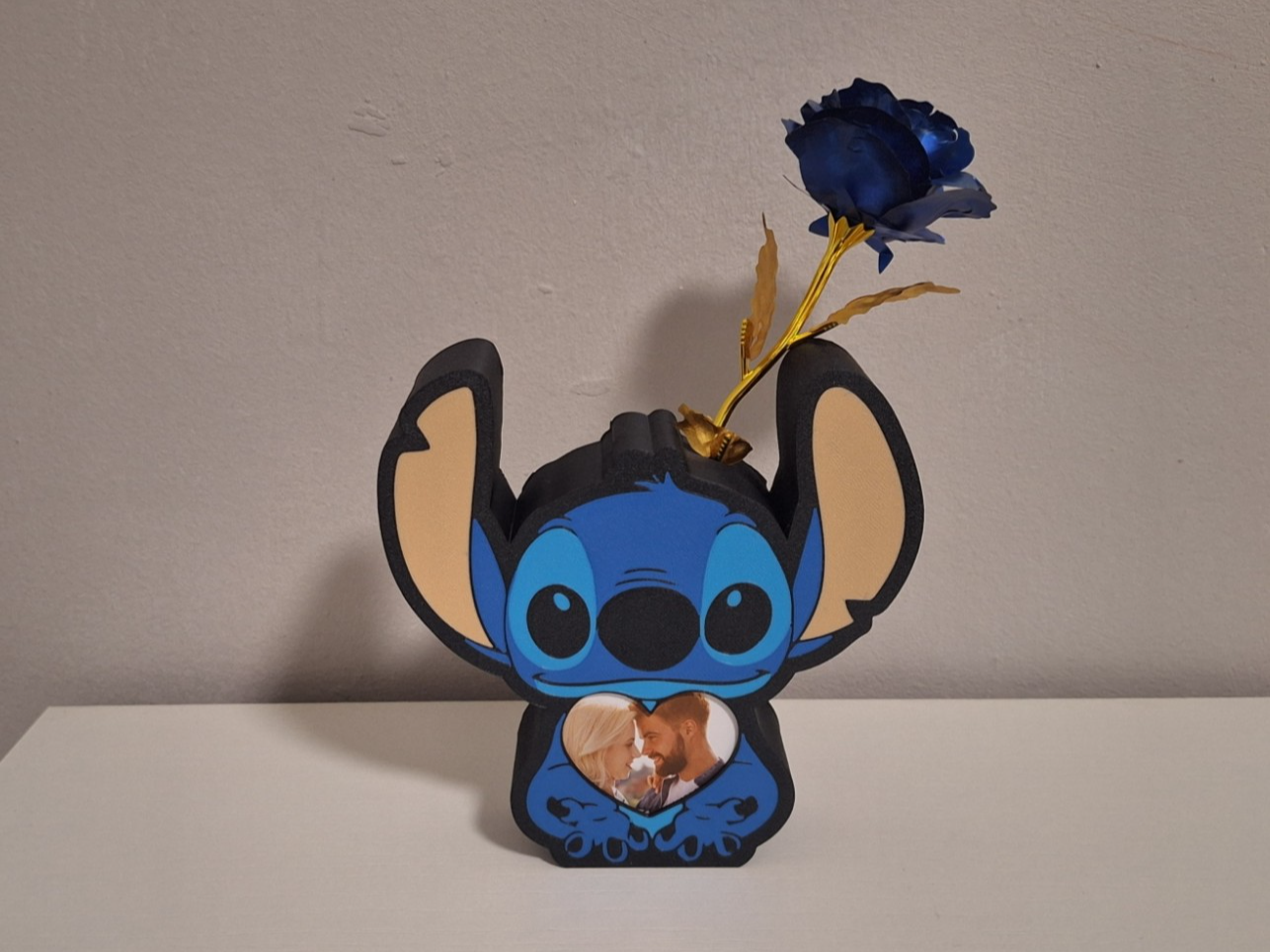 Stitch Valentine Box: Heart Photo & Rose Holder