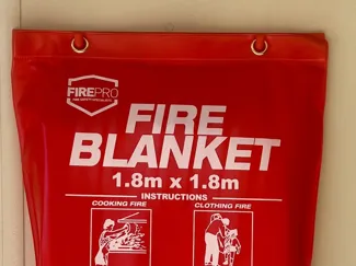 Fire blanket Hanger