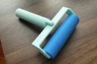 Petit rouleau à pâte pour raviolis, style rouleau à peinture — photo 1