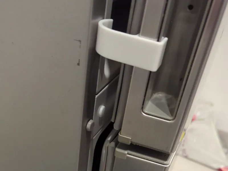 Siemens/Bosch Fridge Door open holder
