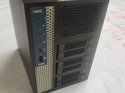 Lenovo Mini PC adds 6 x 2.5-inch bays, can be used as NAS