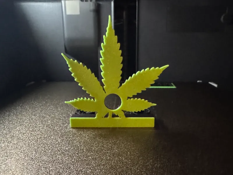 pot leaf frag rack