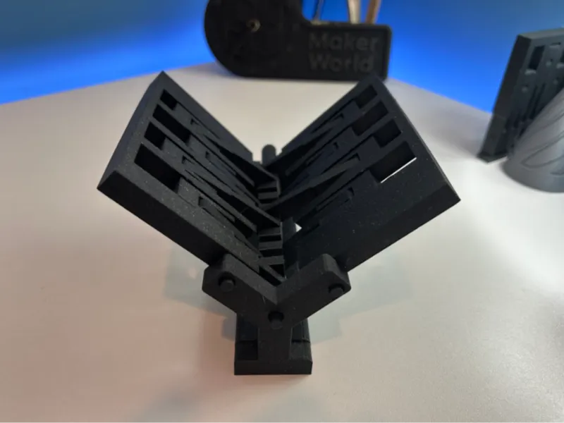Articulated V8 Engine